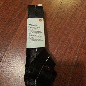 Lululemon Loop It Up Mat Strap Black NWT